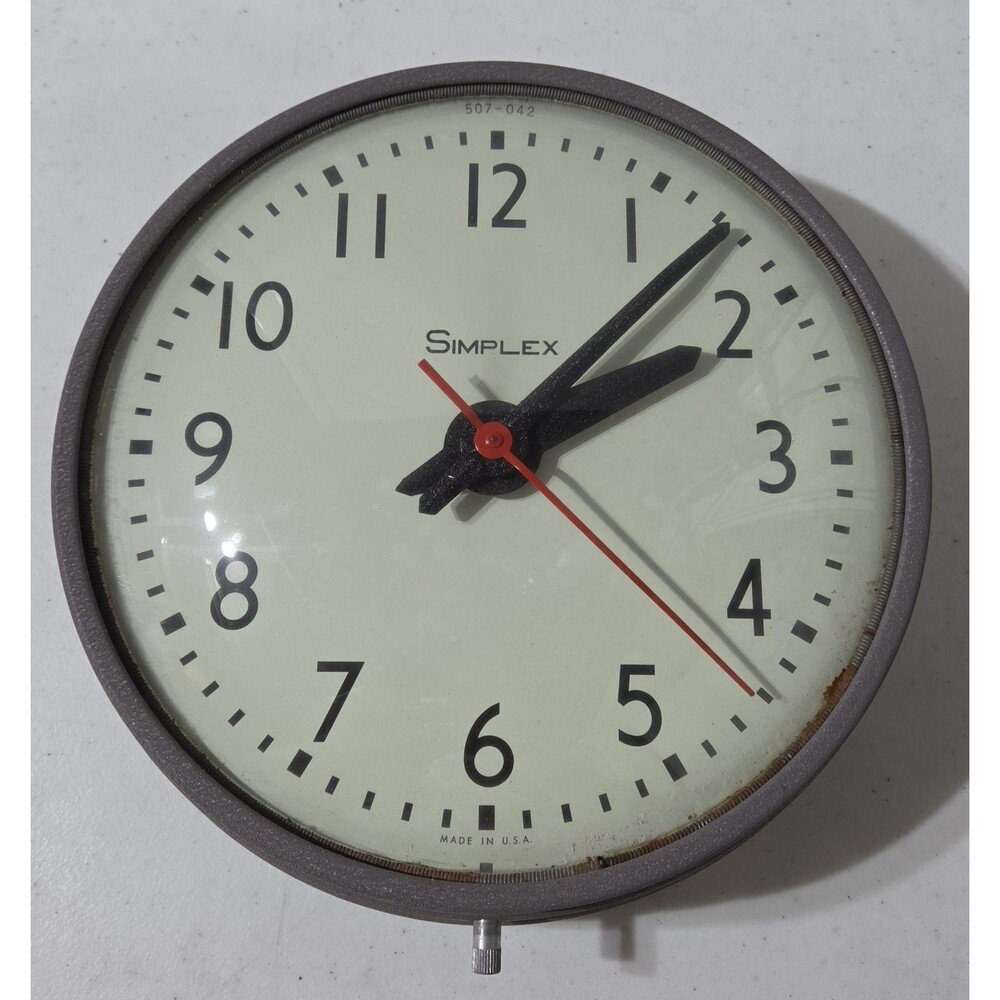 Simplex Industrial 10" WALL CLOCK Train Station Factory Gym 507-042 VTG 1970's